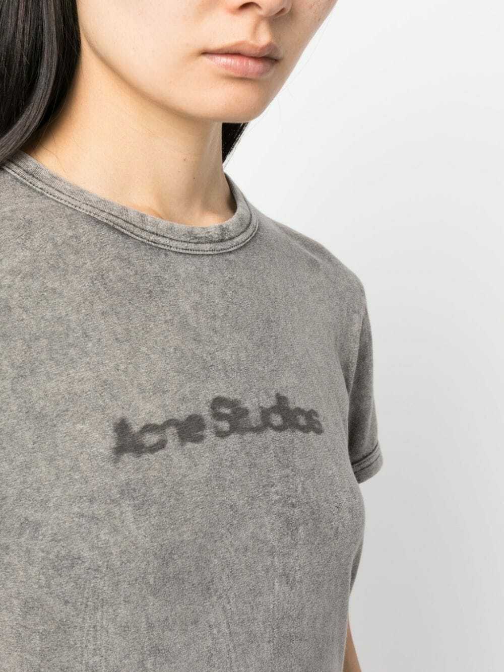 ACNE STUDIOS ロゴコットン混ジャージーTシャツ ACNE STUDIOS コットンジャージー Tシャツ ダメージ加工 ロゴ