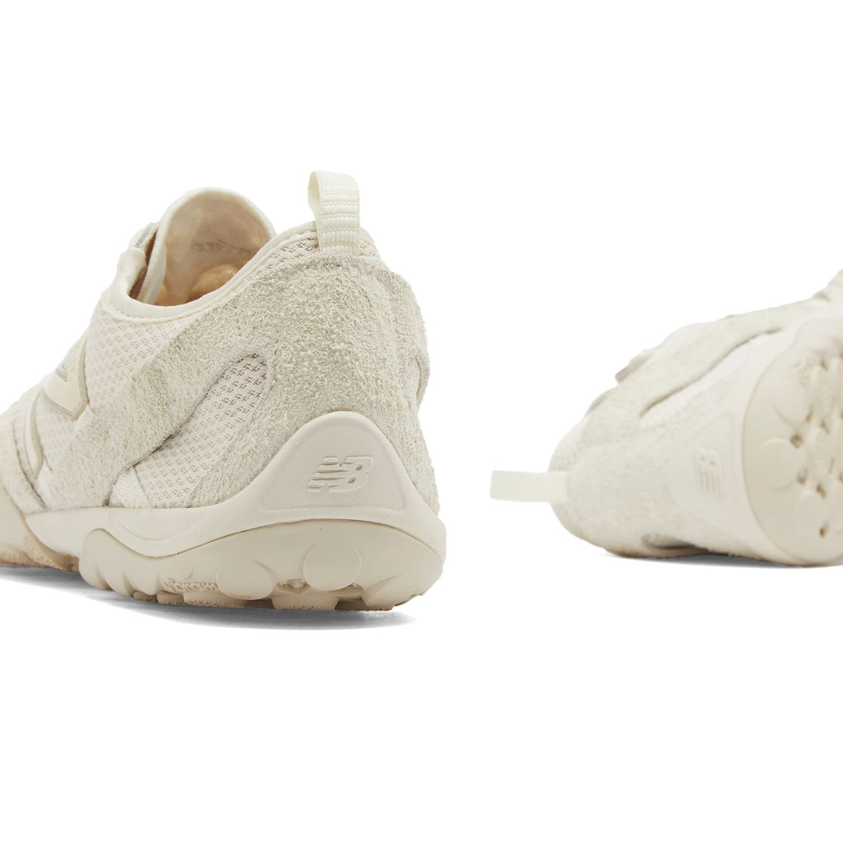 美品】New Balance MT10スエード ivory 【公式通販】