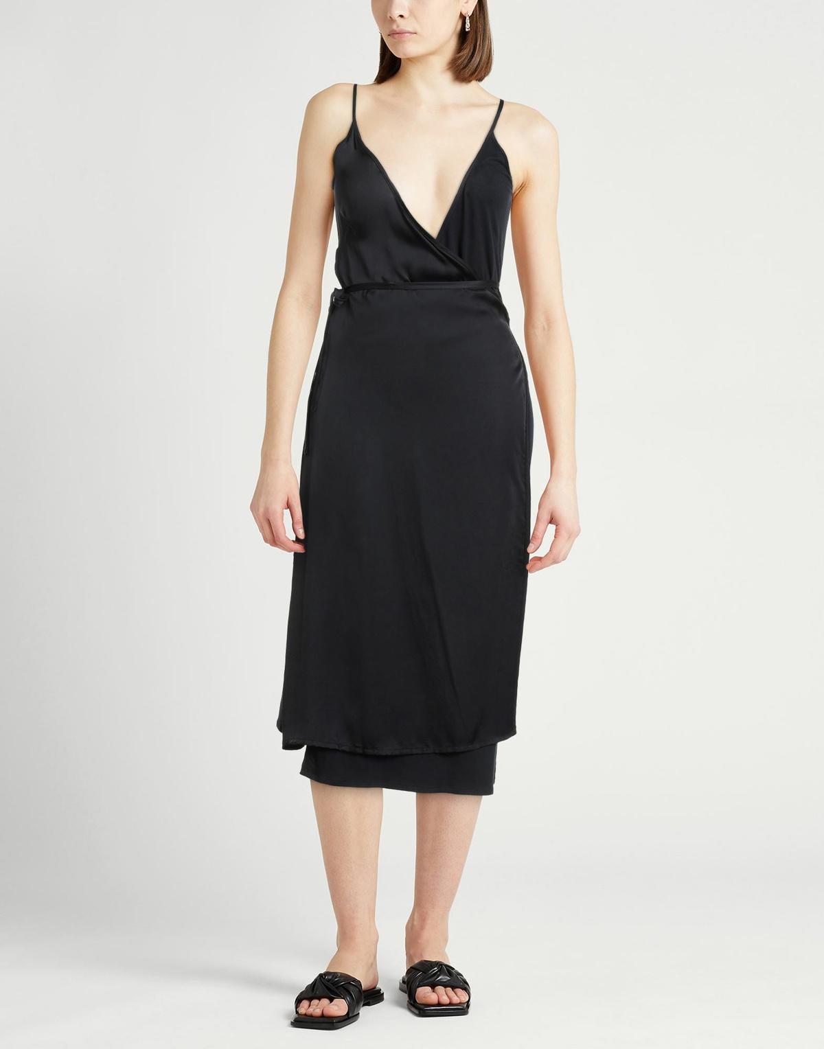 Majestic Filatures Womens Midi dress in Black