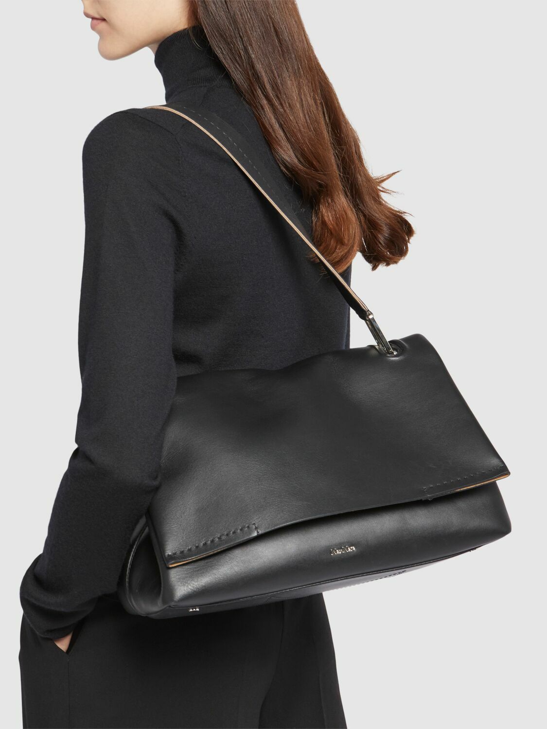 ★Max Mara★Archetipo レザーハンドバッグ Archetipo Bag: Bags with a Minimalist Clean Design | Max Mara
