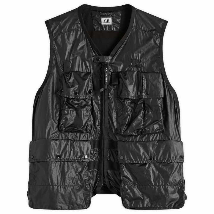Photo: C.P. Company Men's CS II Multipocket Logo Vest in Black
