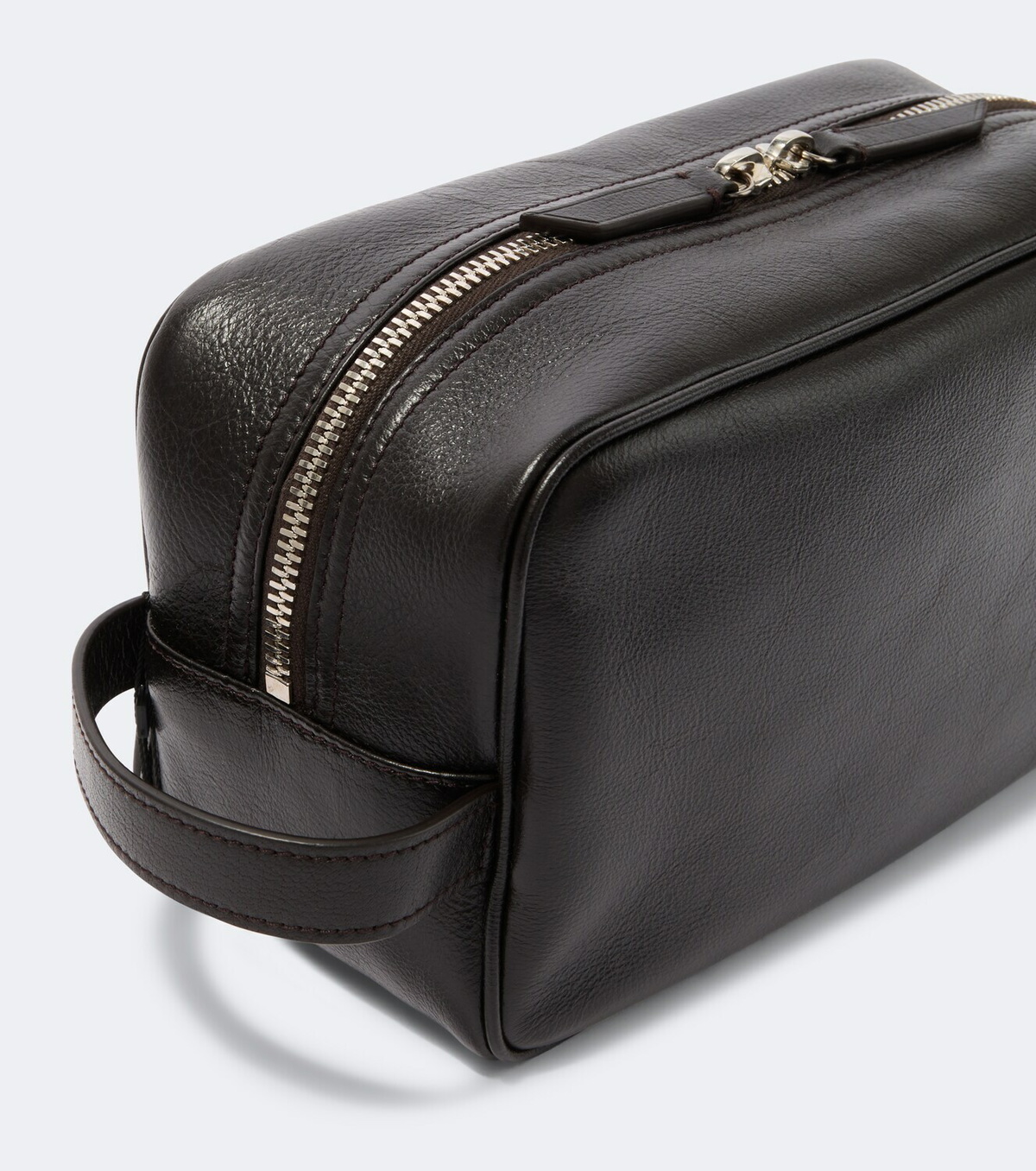 Métier Leather toiletry bag
