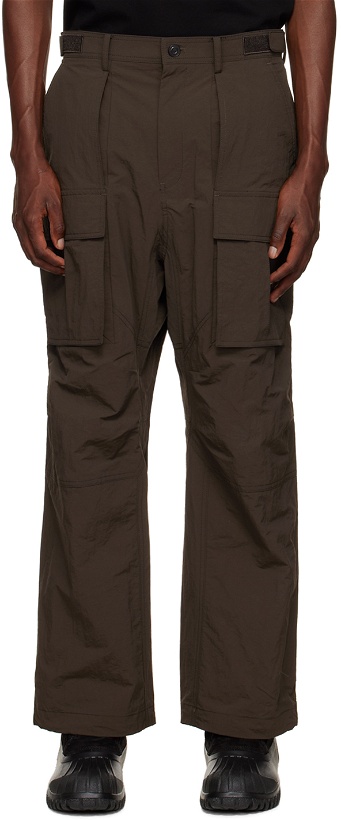 Photo: Juun.J Brown Outdoor Design Cargo Pants