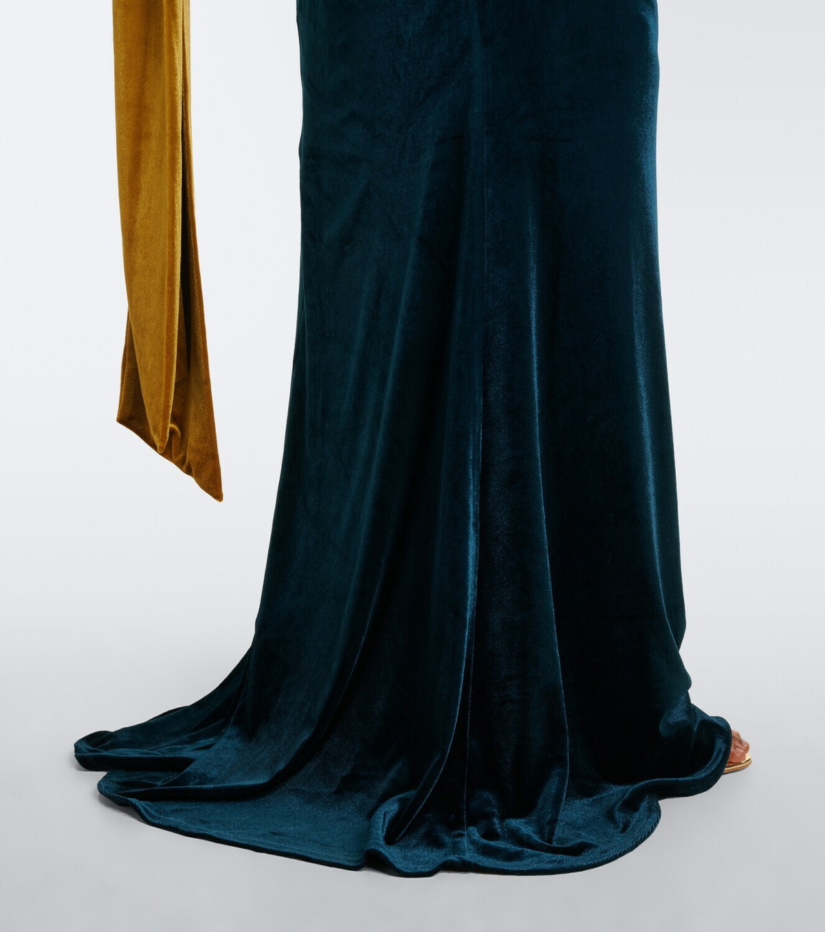 Retrofête Goleta velvet gown