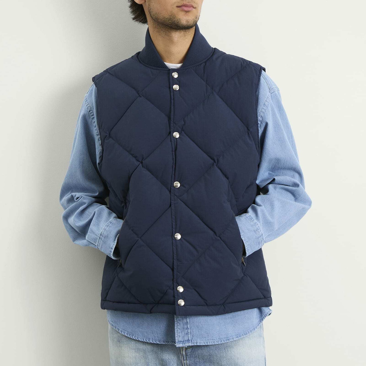 Dubbleware Men's Dubble Down Diamond Quilted Vest in Navy