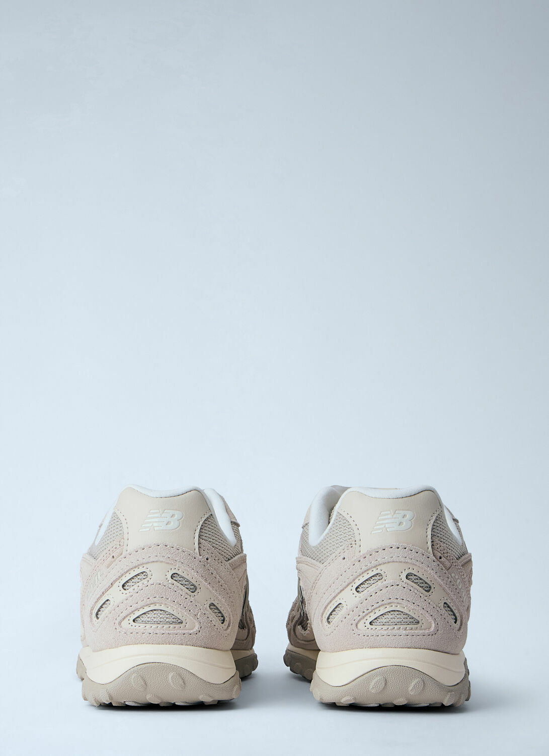 New Balance 204L Sneakers