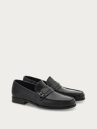 Ferragamo Mens Gancini loafer in Black