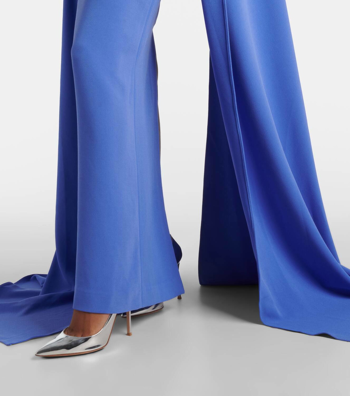 【SOLACE LONDON】モーガンケープドクレープガウン Solace London Morgan caped crêpe gown Solace London