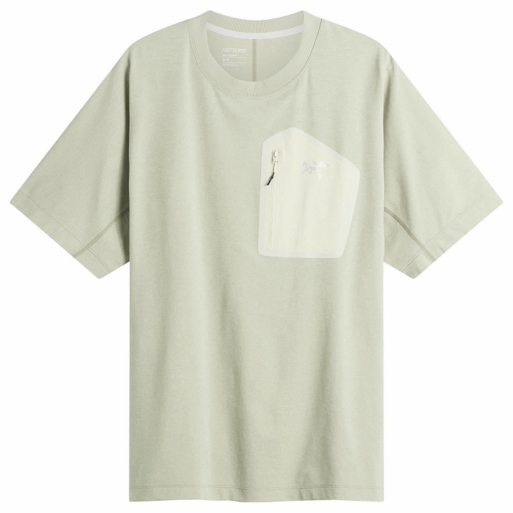 Photo: Arc'teryx Men's Konseal Pocket T-Shirt in Habitat/Sea Salt