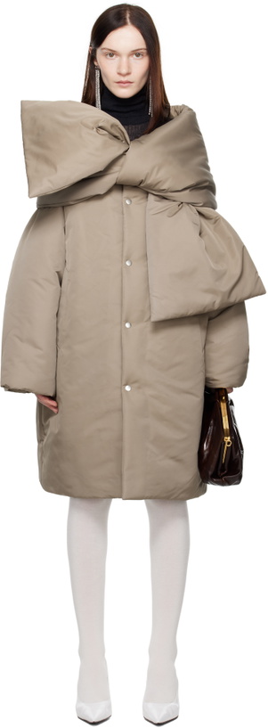 Photo: MARIE ADAM-LEENAERDT Gray Scarf Puffer Jacket