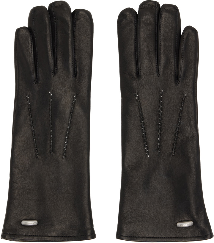 Photo: OUR LEGACY Black Her Gloves