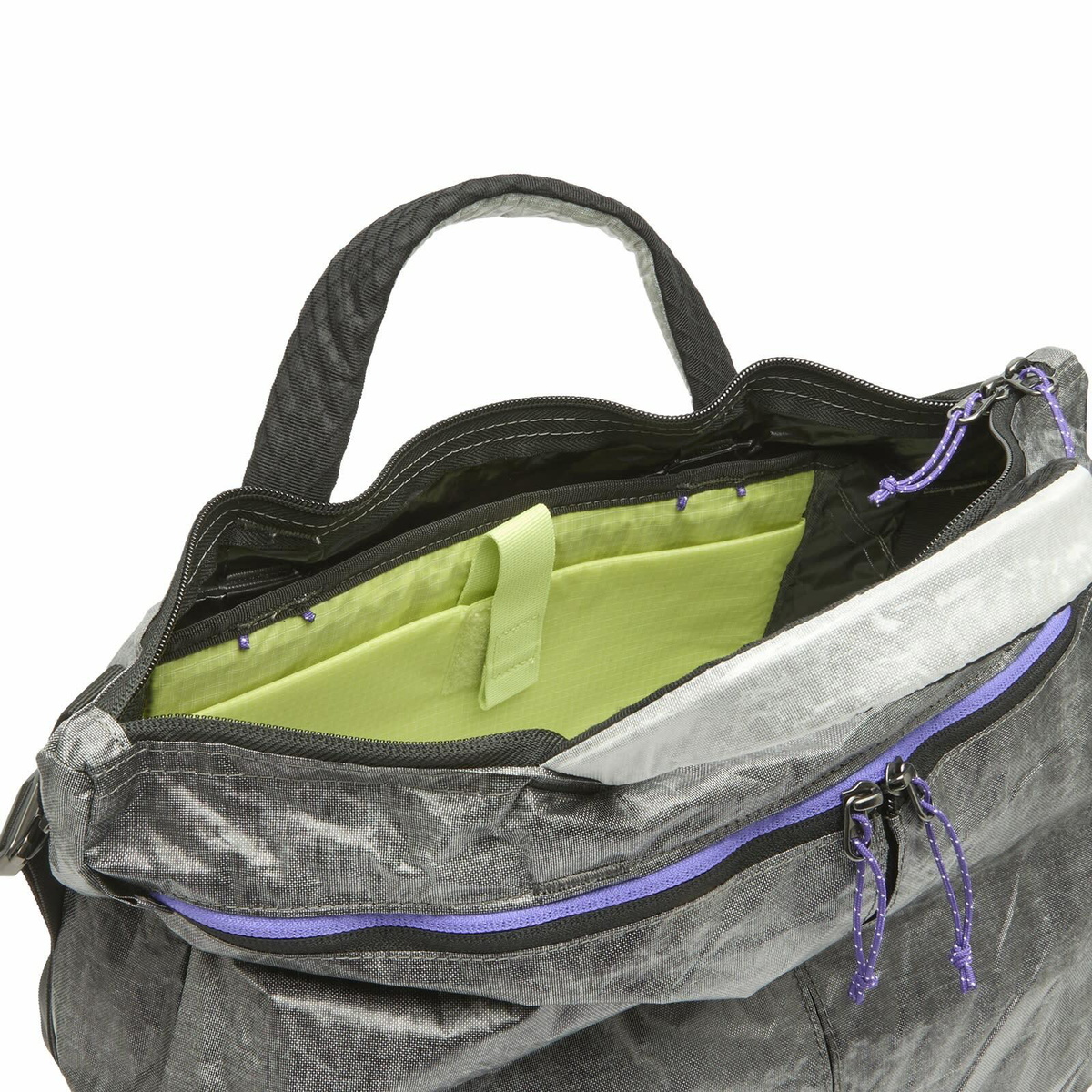 Db Journey Weigh Lighter Helmet Bag 32L in Weigh Darker 