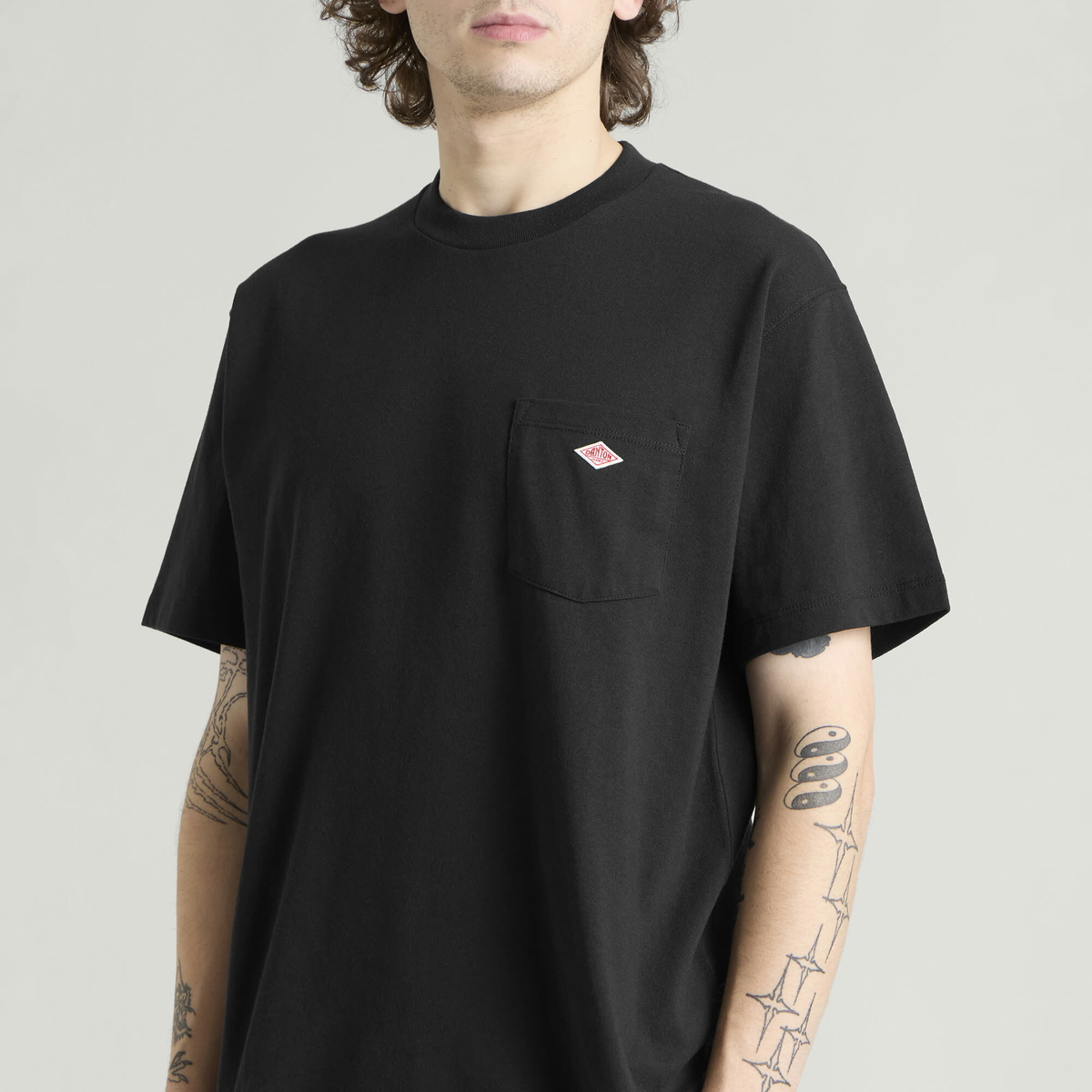 Danton Men's Pocket T-Shirt in Black