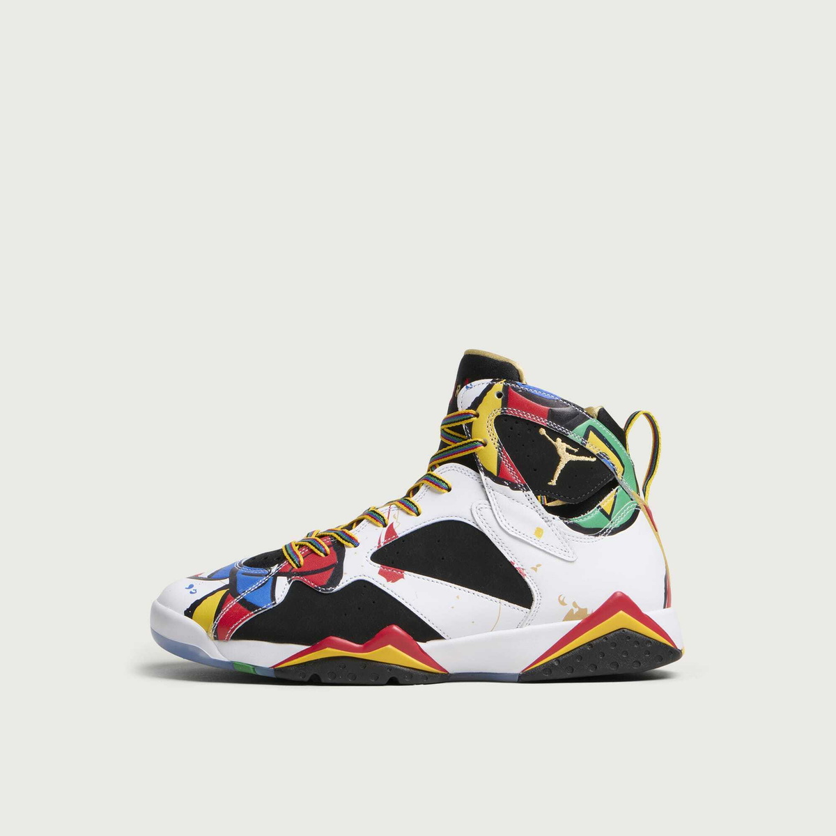 Air Jordan Men's 7 Retro Bb Sneaker in White/Multi Colour