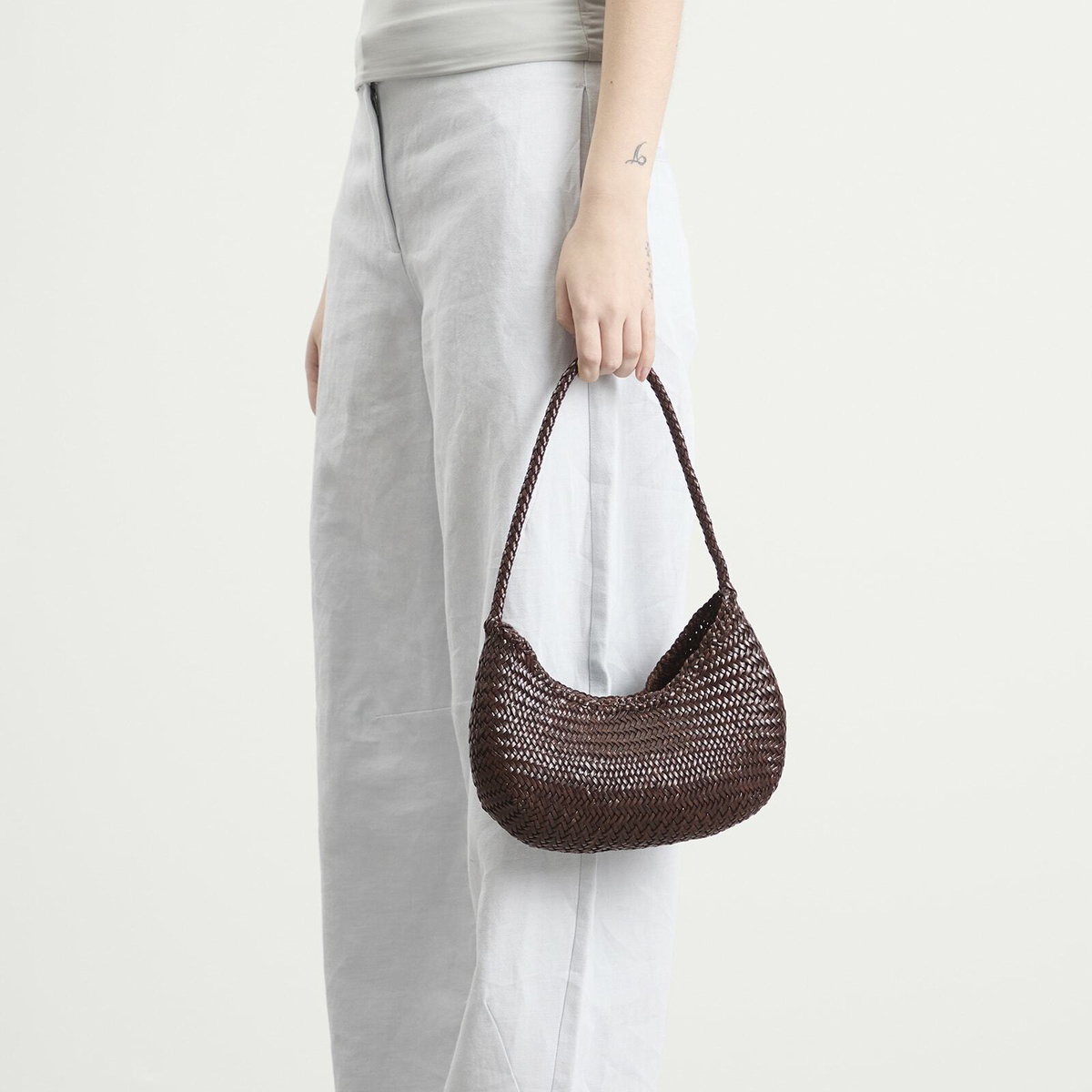 Dragon Diffusion Women's Nova Luna Shoulder Bag in Dark Brown 