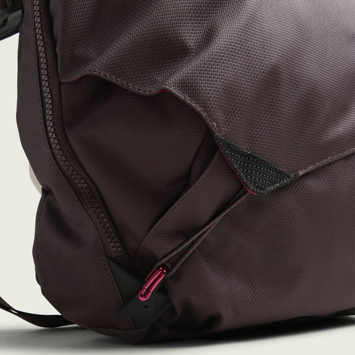 Klättermusen Men's Gaut Messenger Bag in Brown Umber