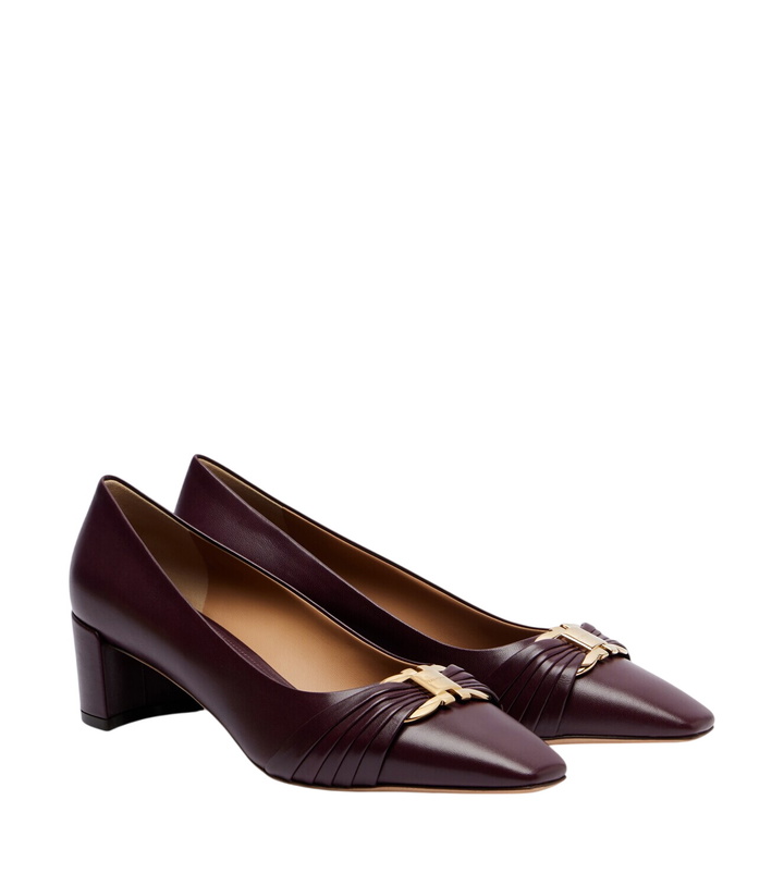 Photo: Ferragamo Tillya leather pumps
