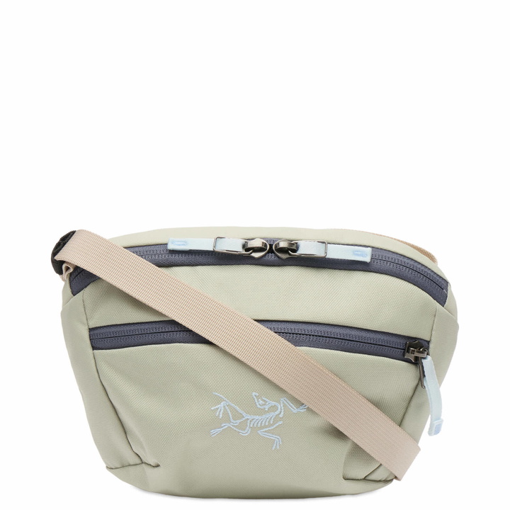 Photo: Arc'teryx Mantis 1 Waist Pack in Headwaters 