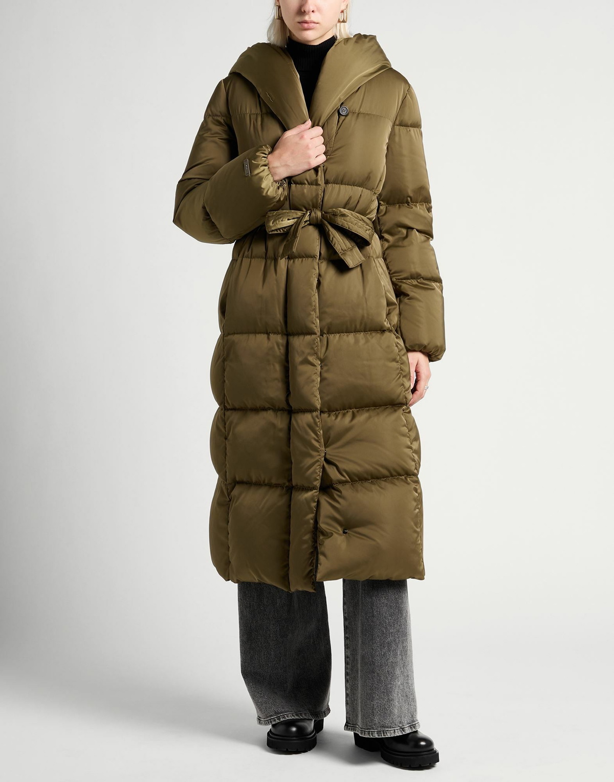 Peserico Womens Puffer Military in Green