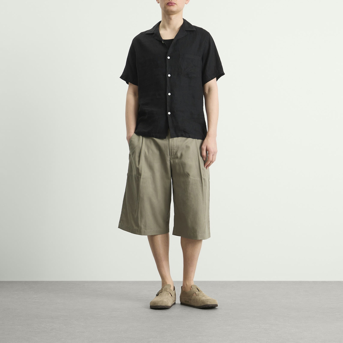 A Kind of Guise Men's Juno Pleated Shorts