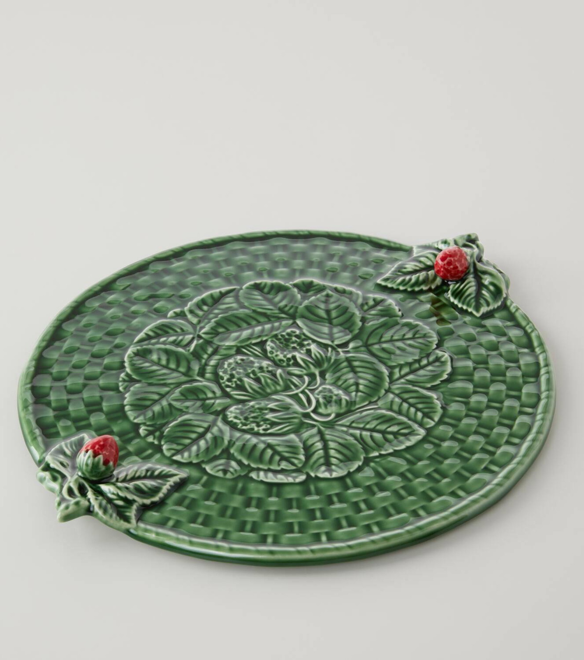 Bordallo Pinheiro Strawberries ceramic cheese tray