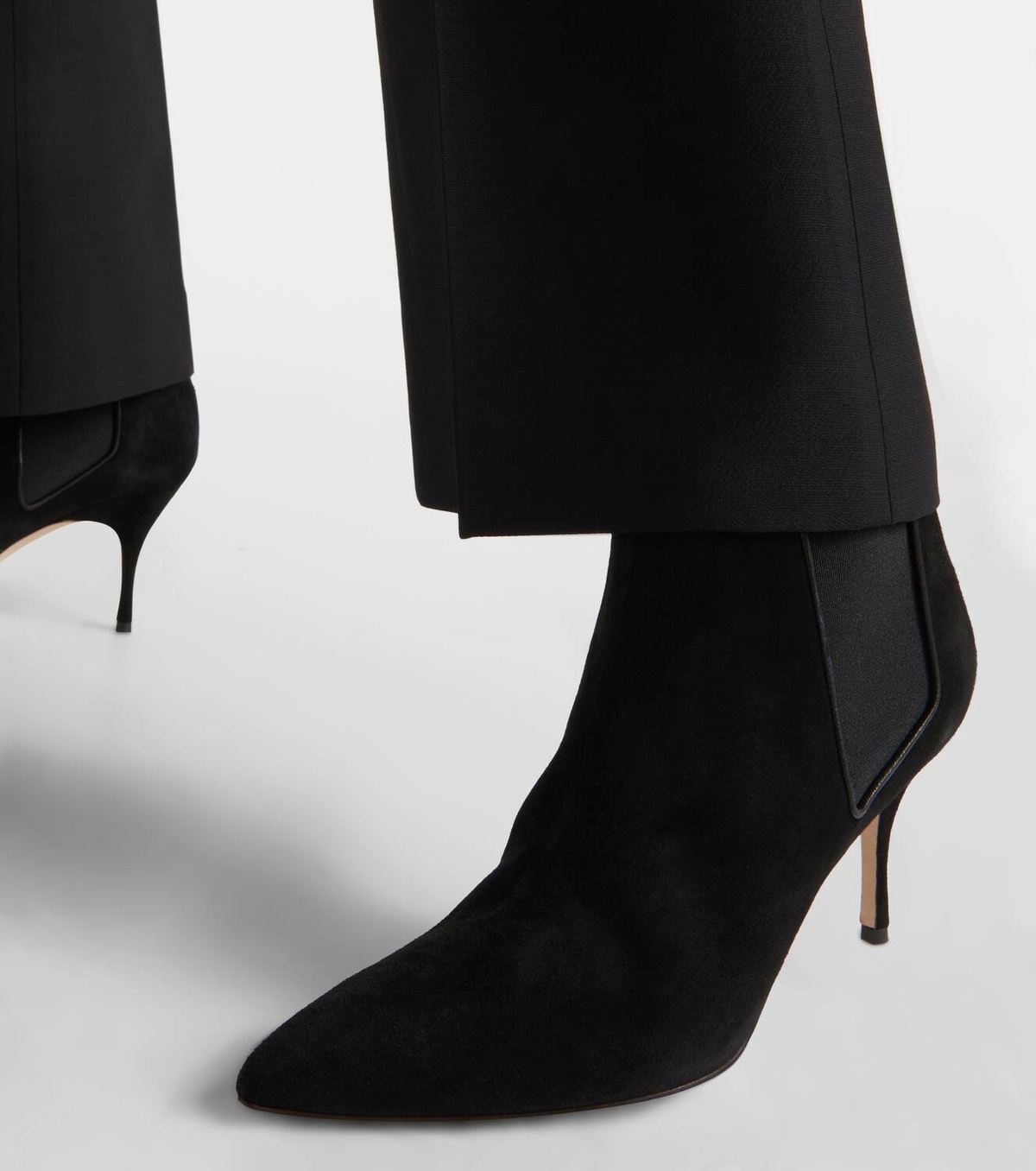 Manolo Blahnik Dildi Otto suede ankle boots Manolo Blahnik