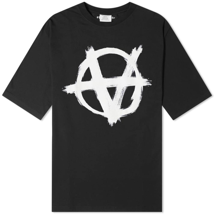 Photo: VETEMENTS Oversized Anarchy Gothic Logo Tee