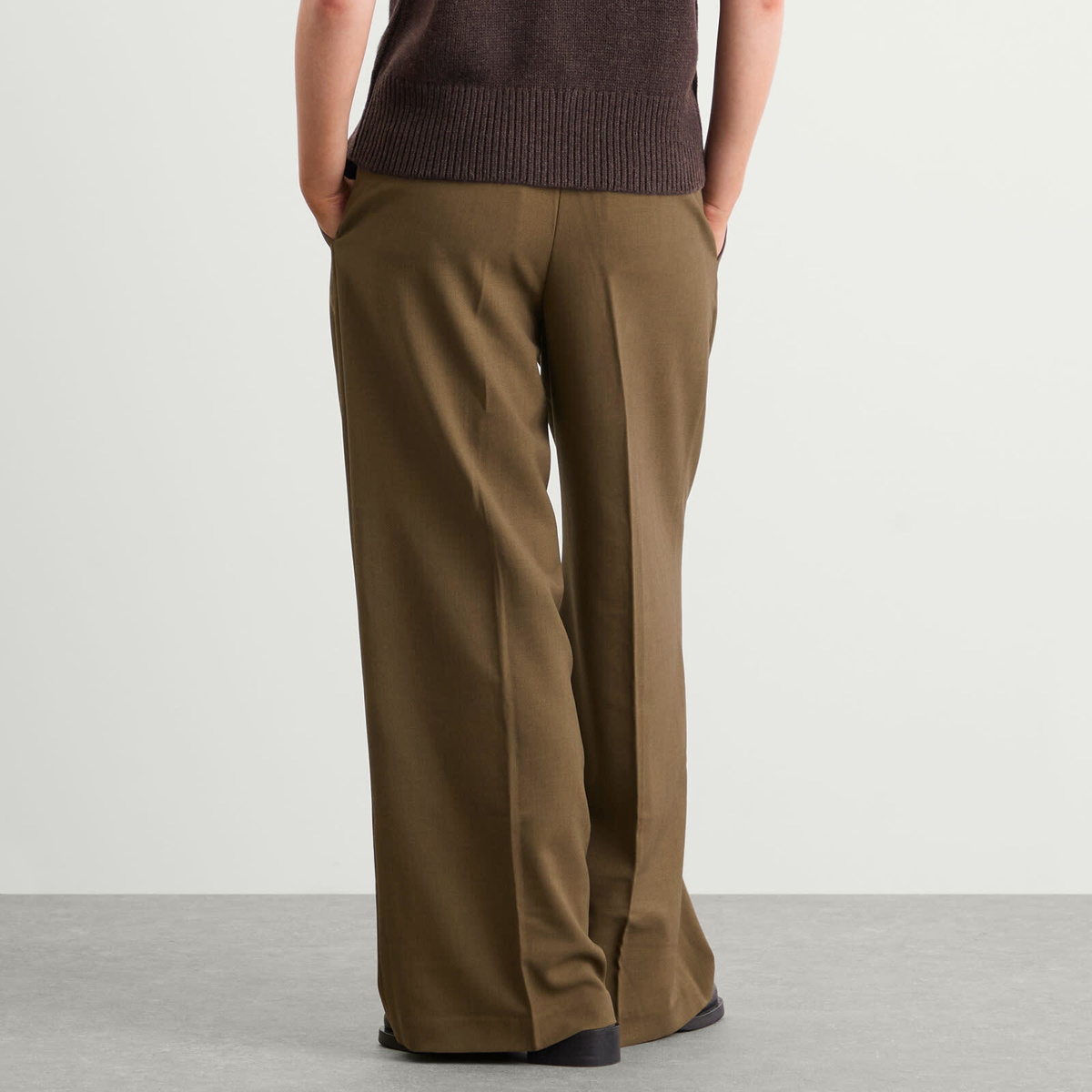 SIR. Women's Sartoria Belted Trouser in Chocolate Marle