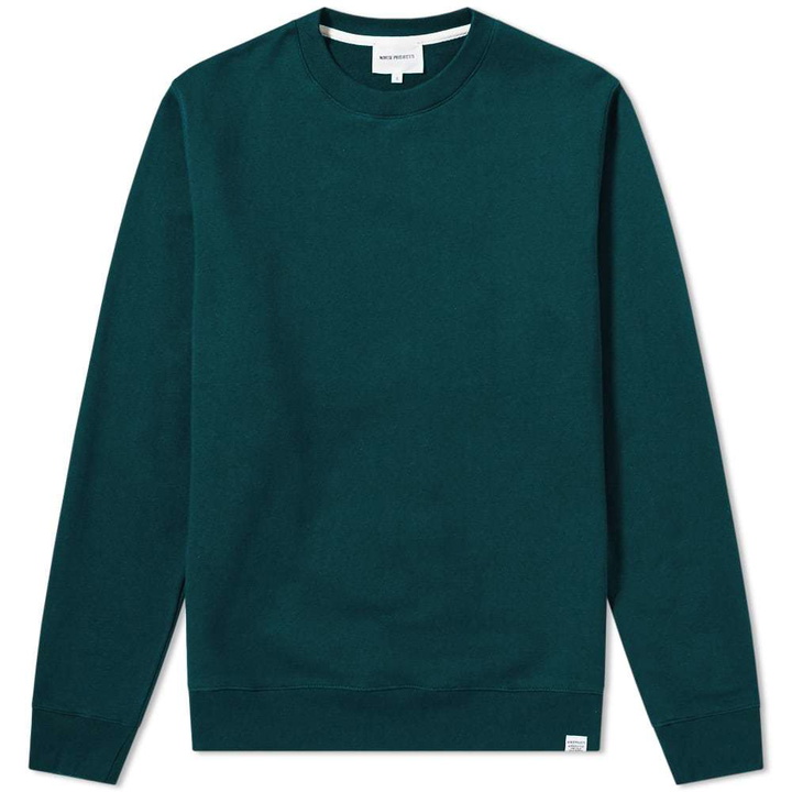 Photo: Norse Projects Vagn Classic Crew Sweat Quartz Green