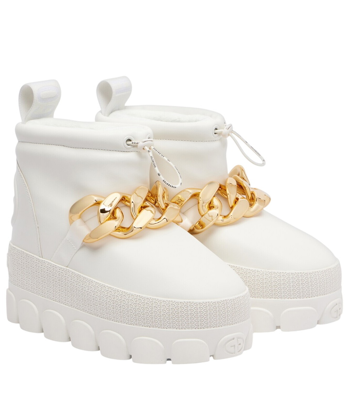 Photo: Goldbergh Champy chain-detail snow boots
