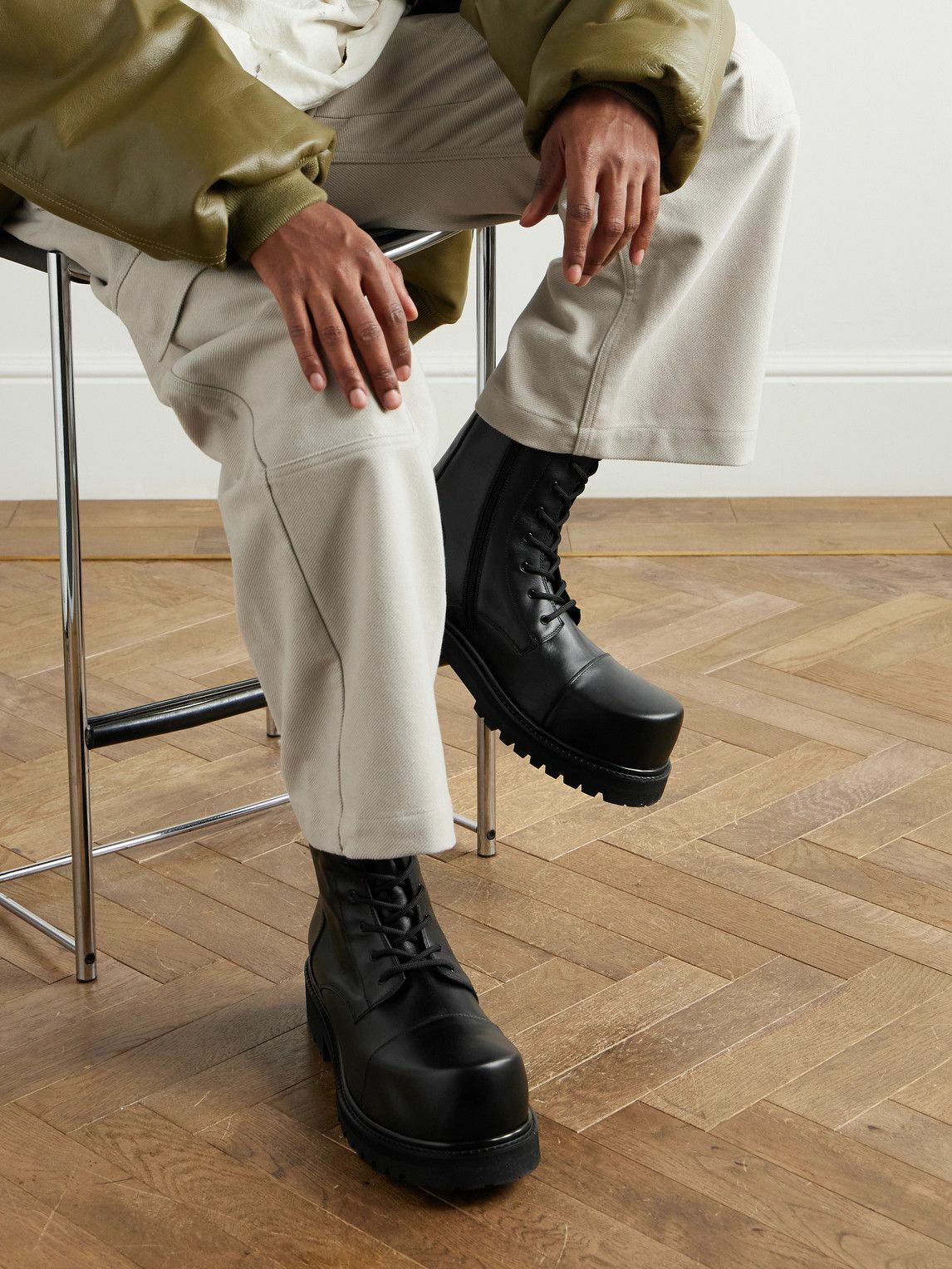 VETEMENTS - Stomp Leather Combat Boots - Black