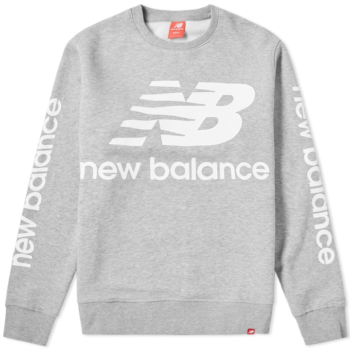 Photo: New Balance Essentials Logo Sweat