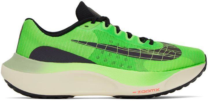 Photo: Nike Green Zoom Fly 5 Sneakers