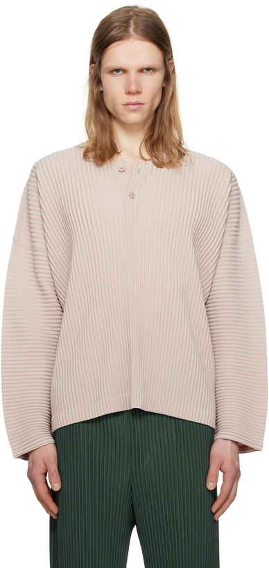 Photo: HOMME PLISSÉ ISSEY MIYAKE Beige Monthly Color February Henley