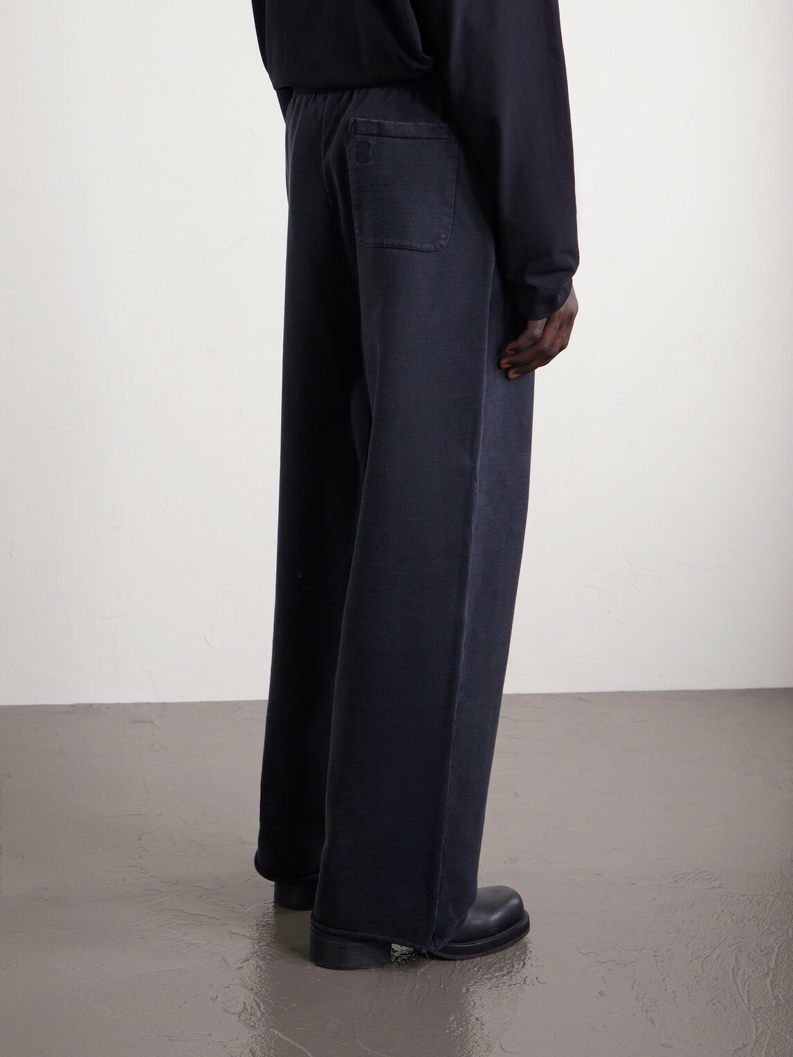 VETEMENTS - Straight-Leg Logo-Embroidered Cotton-Jersey Sweatpants - Black
