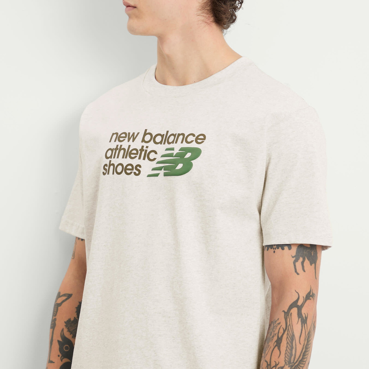 New Balance Men's Athletics Relaxed Premium Chest Logo T-Shirt in Ash Heather