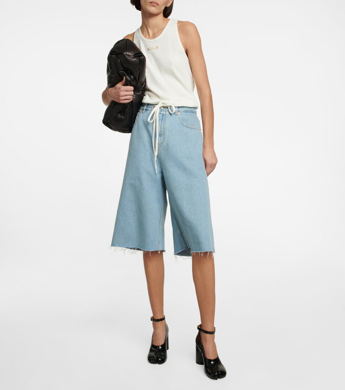 MM6 Maison Margiela - MULTI-POCKET SHORTS | HBX - Globally