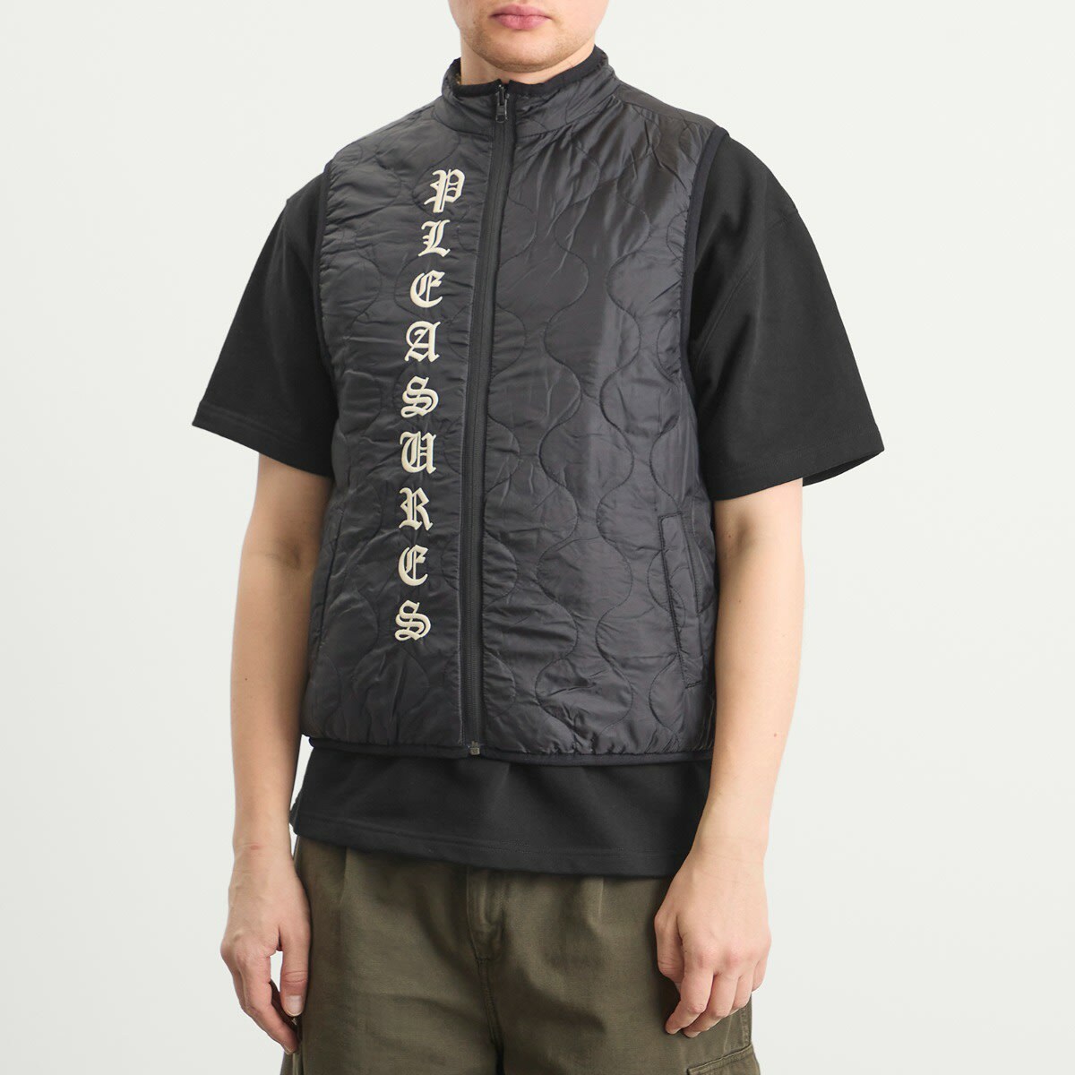 Pleasures Men's Felis Reversible Vest in Camo/Black