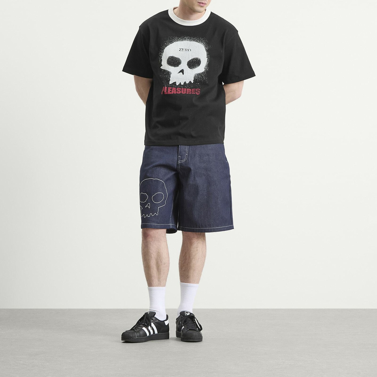 Pleasures Men's x Zero Single Skull Heavyweight T-Shirt in Black