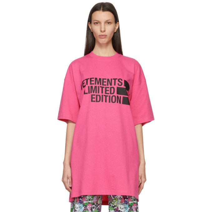 VETEMENTS Pink Limited Edition Big Logo T-Shirt Vetements