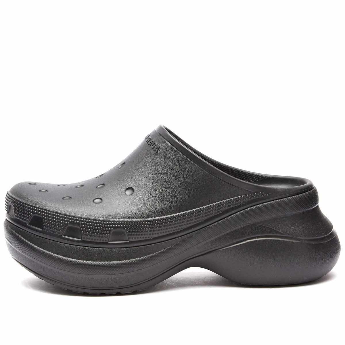 【BALENCIAGA】MEN'S CROCS MULE IN BLACK 42 Men's Crocs™ Mule Jibbitz™ in Black | Balenciaga US