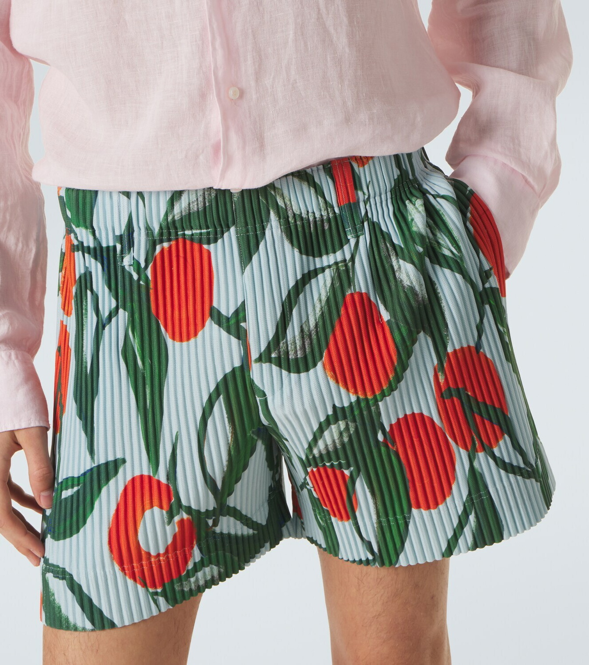 Homme Plissé Issey Miyake Pleated printed shorts