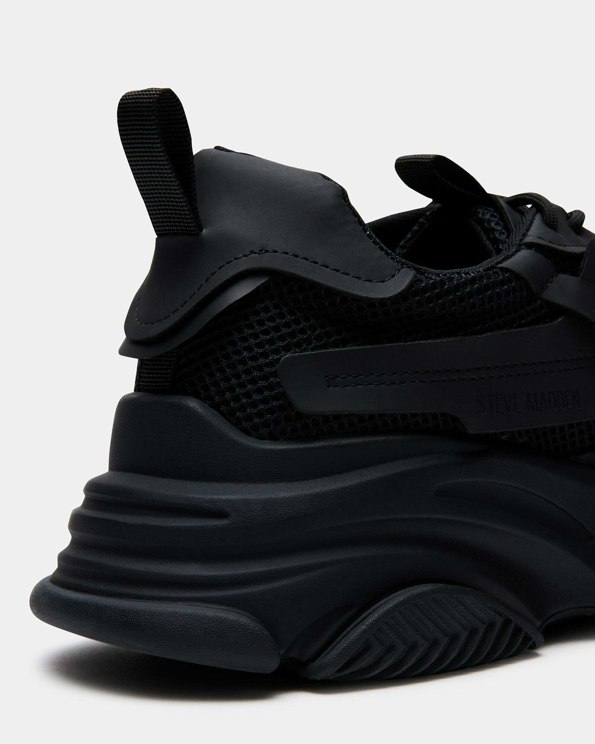 Steve Madden Possess Sneakers in Black