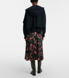 Sacai Printed plissé midi skirt