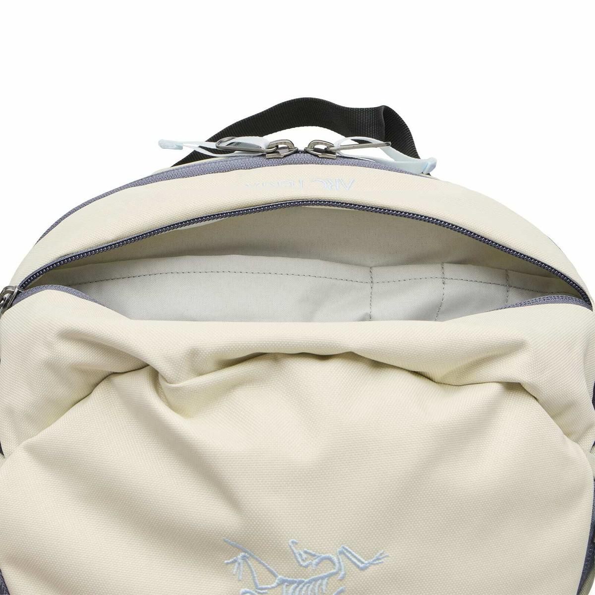 Arc'teryx Mantis 26 Backpack in Headwaters 