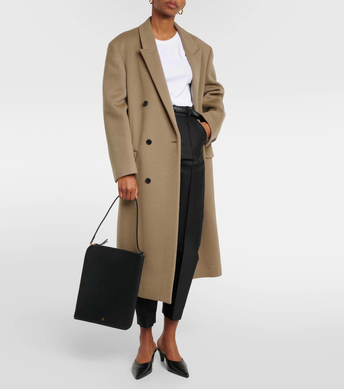 【TOTEME】Slim Tote Bag Smooth Leather Gold l Toteme Zip Slim Leather Tote Bag | Neiman Marcus