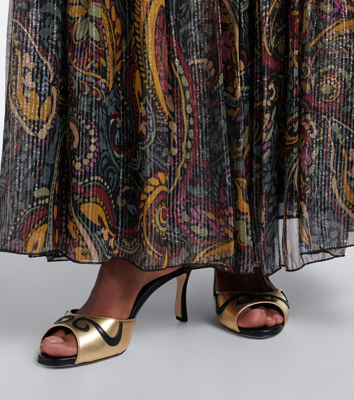 Manolo Blahnik Pintonamu embroidered metallic leather mules