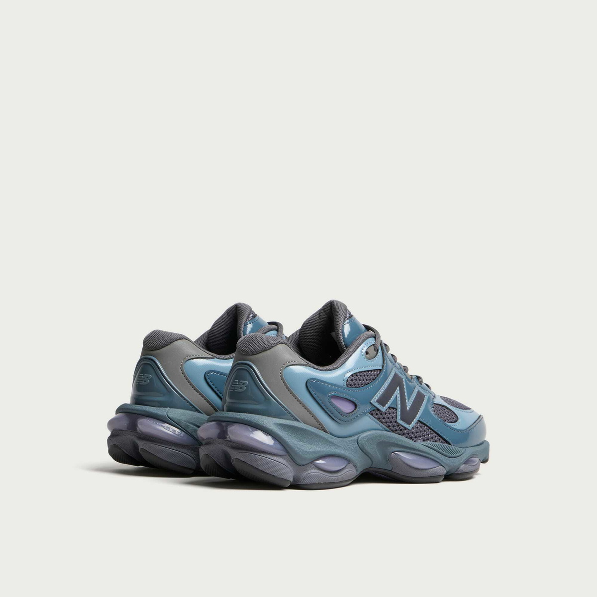 New Balance 983 Sneaker in Shadow Blue/Zinc Blue