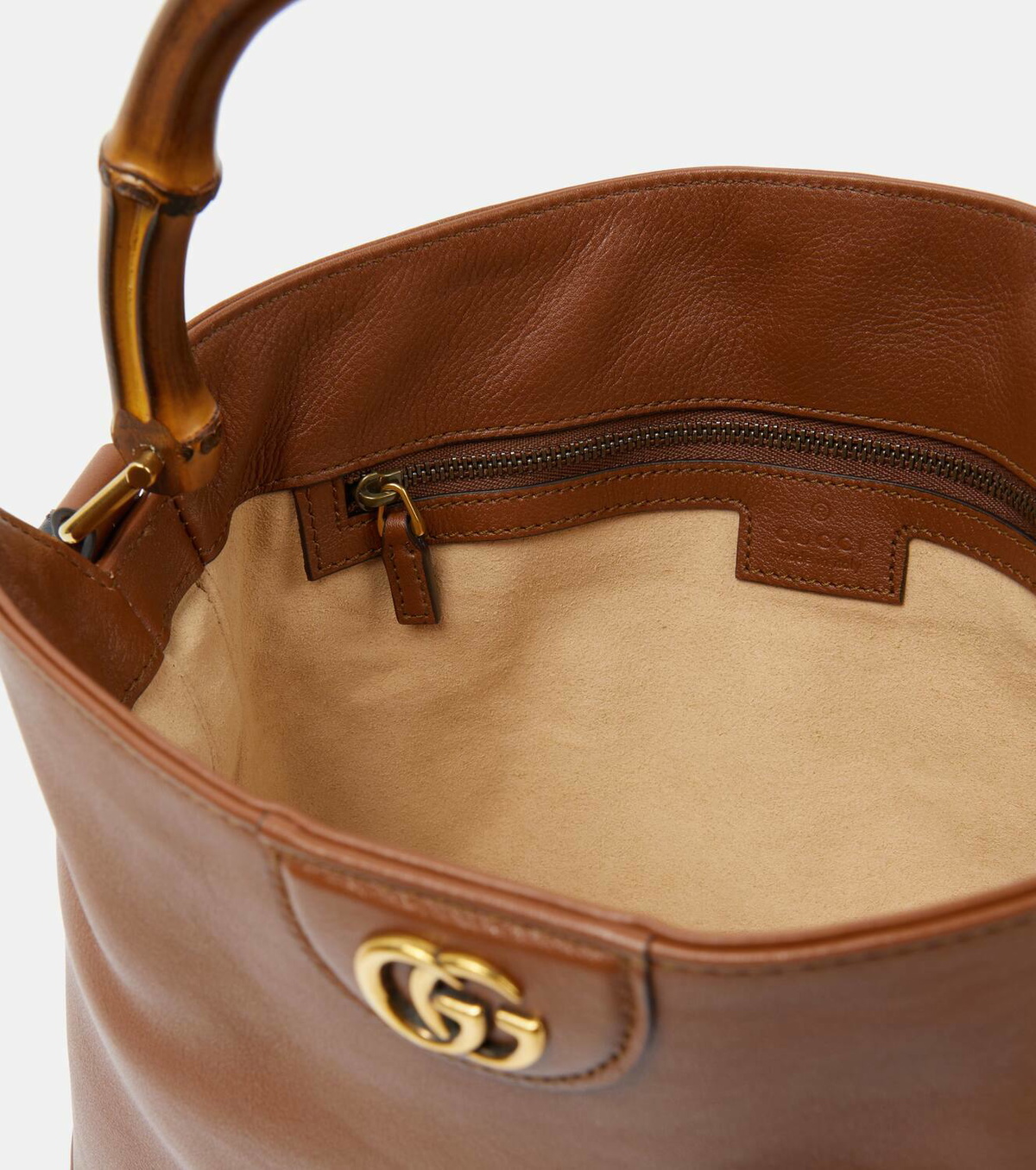 Gucci Gucci Diana Medium leather shoulder bag Gucci