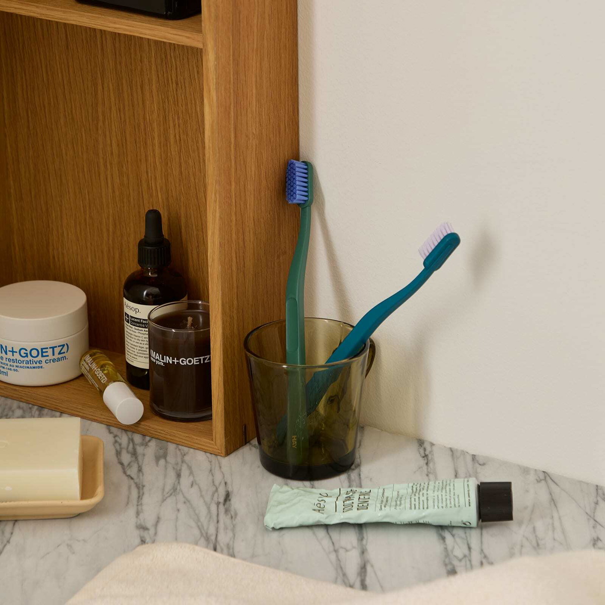 HAY Tann Toothbrush in Pine Green/Blue 